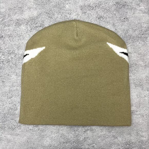 Y2k 2000s tan star grunge beanie - Picture 3 of 7